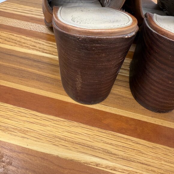 Vince Camuto Lavette Brown Peep Toe Bootie Perforated Ankle Strap Leather 8.5M - Picture 9 of 11